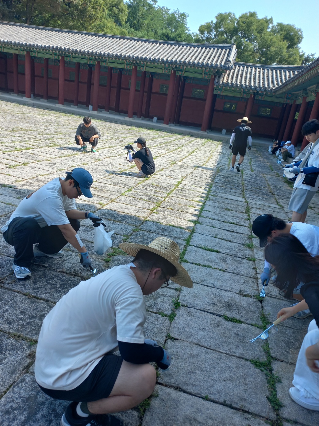 국립군산대-서울과학기술대, 교류대학 연합봉사 이미지(3)